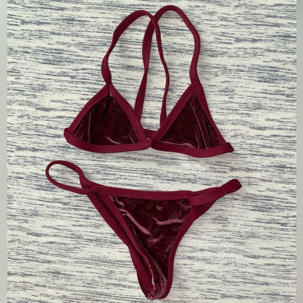 Posh Pua Velvet Maroon bikini sets❤️